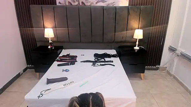 Snapshot of Wonderkloe_ chatting on June 12, 7:35 pm Wonderkloe online show from June 12, 7:35 pm