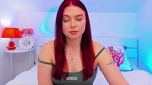 LizyBex online show from April 23, 12:15 pm