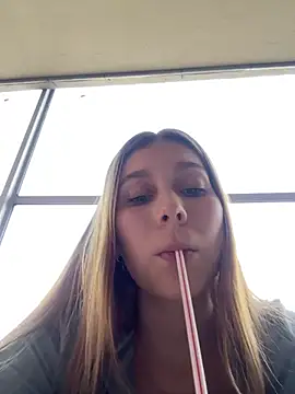 Nikii   online show from February 21, 4:19 pm