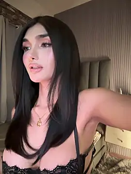 EmeraldGreyson online show from March 21, 6:18 am