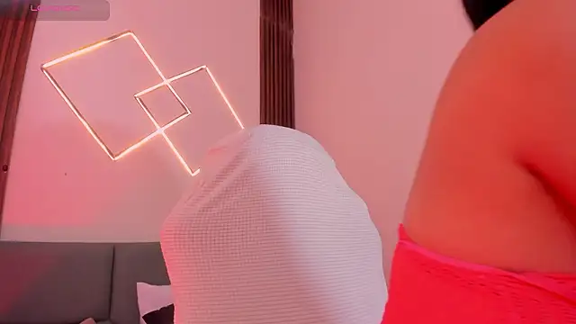 Miiaa jones online show from March 7, 2:25 pm