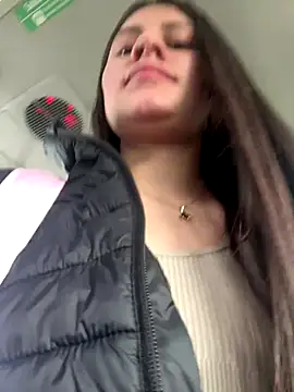 Isabella21  online show from October 30, 9:15 pm