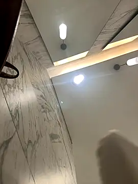 Isabella21  online show from November 1, 9:17 pm