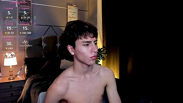 Snapshot of Christopher_77 chatting on October 3, 12:46 pm Christopher 77 online show from October 3, 12:46 pm