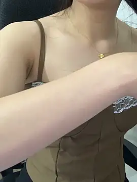 JennyQueen18 online show from March 2, 7:15 am