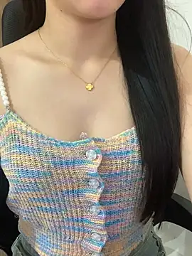 JennyQueen18 online show from March 3, 7:03 am