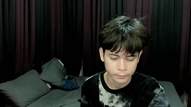 hotfreshdior online show from December 3, 4:27 pm