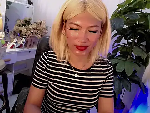 Queensabbyvee online show from September 26, 6:17 am