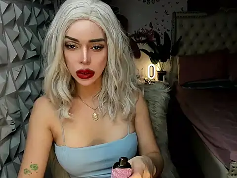 Snapshot of janecomander chatting on November 23, 8:58 am janecomander online show from November 23, 8:58 am