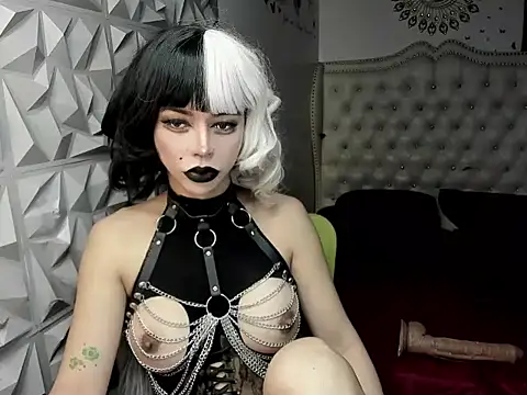 janecomander online show from April 23, 7:30 am