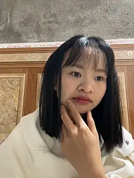 Snapshot of Daisy018 chatting on November 5, 1:27 am Daisy018 online show from November 5, 1:27 am