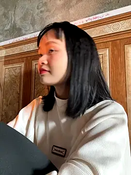 Snapshot of Daisy018 chatting on November 6, 1:39 am Daisy018 online show from November 6, 1:39 am