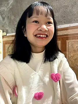 Snapshot of Daisy018 chatting on November 19, 2:11 am Daisy018 online show from November 19, 2:11 am