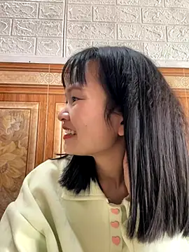 Snapshot of Daisy018 chatting on November 23, 5:18 am Daisy018 online show from November 23, 5:18 am