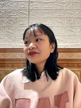 Snapshot of Daisy018 chatting on November 28, 5:21 am Daisy018 online show from November 28, 5:21 am