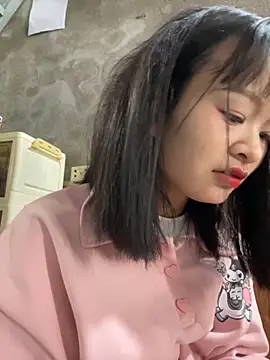 Snapshot of Daisy018 chatting on December 1, 6:40 am Daisy018 online show from December 1, 6:40 am