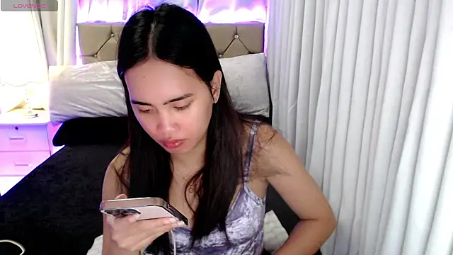 fuckdoll amber online show from March 13, 1:23 am