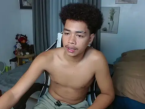 curlyasian njxx online show from March 27, 6:41 am