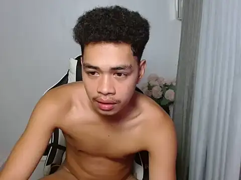curlyasian njxx online show from June 9, 3:34 pm