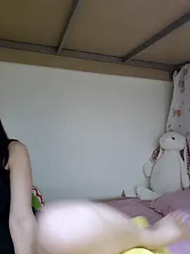 Snapshot of Baby-ladytits2025 chatting on September 16, 3:35 pm Baby-ladytits2025 online show from September 16, 3:35 pm