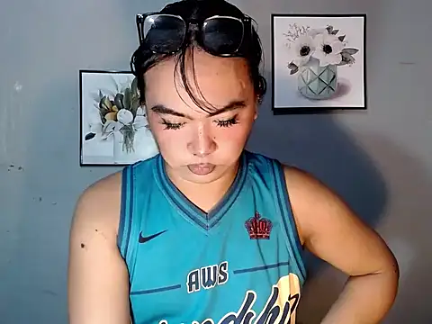 Asianblk barbiedoll online show from May 27, 3:25 am