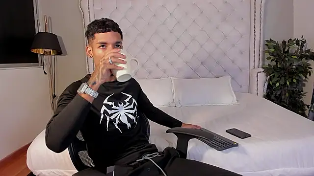 Thiagoferreti online show from February 11, 2:27 am