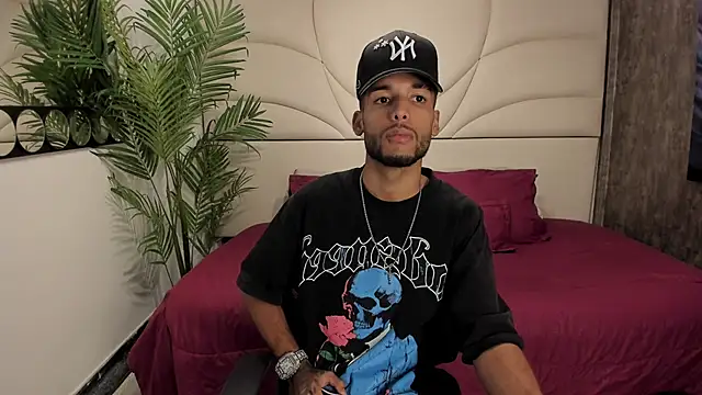 Thiagoferreti online show from March 13, 3:35 am