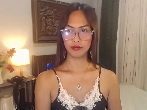 Snapshot of Nathalieheartt chatting on July 15, 12:54 pm Nathalieheartt online show from July 15, 12:54 pm