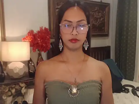 Snapshot of Nathalieheartt chatting on July 28, 1:43 pm Nathalieheartt online show from July 28, 1:43 pm