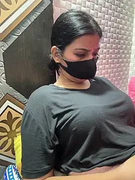 Hot Jaanvi  online show from April 3, 4:05 pm