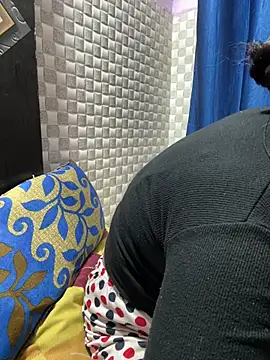 Hot Jaanvi  online show from April 7, 4:35 am