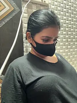 Hot Jaanvi  online show from April 22, 5:21 am