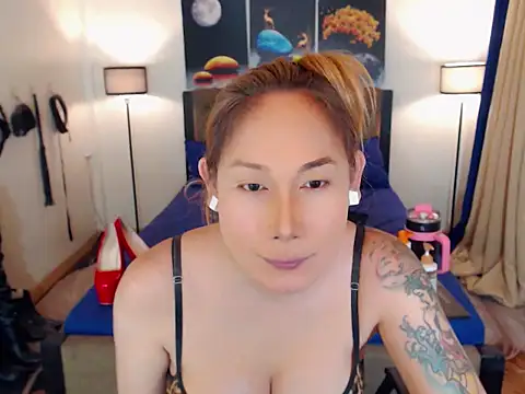 Allysonevanns online show from January 12, 1:00 am