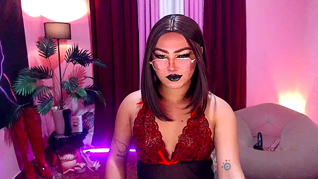 Unique Maya online show from September 27, 3:50 pm