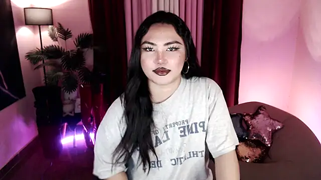 Unique Maya online show from February 3, 4:10 am