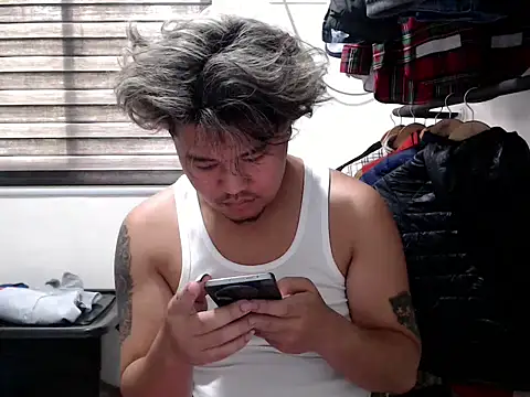 tastylicious John19 online show from December 2, 3:34 am