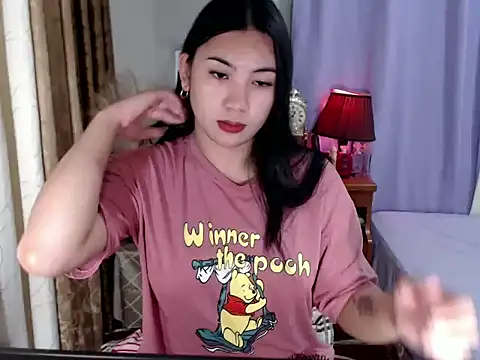 Snapshot of wild_flowerx chatting on November 6, 6:09 pm wild flowerx online show from November 6, 6:09 pm