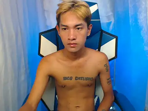 riks tyler online show from November 27, 3:52 am