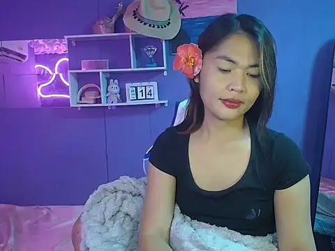 urgirljane online show from February 14, 4:31 am