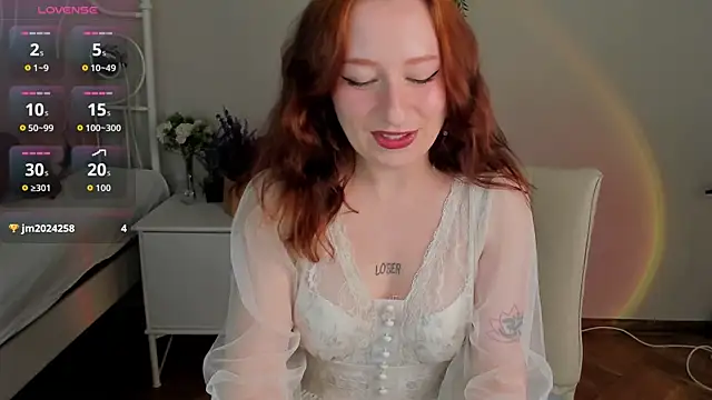 Violet Griffen online show from November 11, 3:45 pm