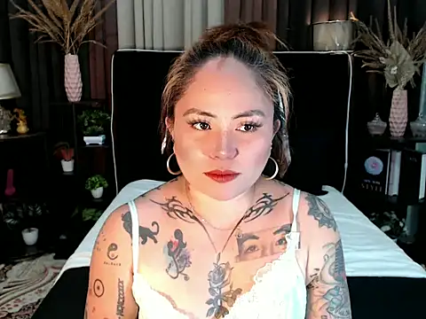 EstellaStarXxx online show from April 10, 12:32 pm