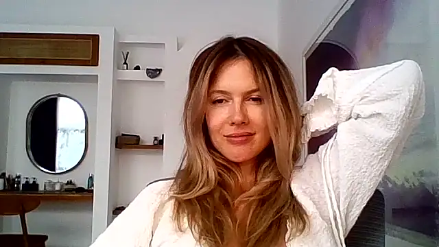 Snapshot of Vidauoo chatting on September 28, 3:12 am Vidauoo online show from September 28, 3:12 am
