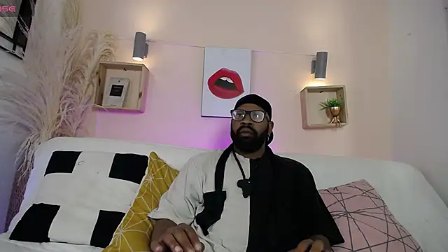 Snapshot of King_Malik chatting on September 9, 1:43 pm King Malik online show from September 9, 1:43 pm