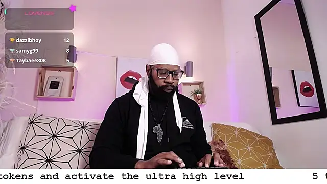 Snapshot of King_Malik chatting on September 10, 12:49 pm King Malik online show from September 10, 12:49 pm