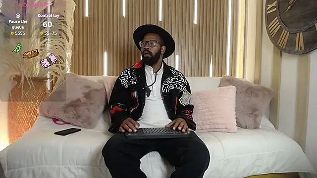 Snapshot of King_Malik chatting on September 23, 1:14 pm King Malik online show from September 23, 1:14 pm