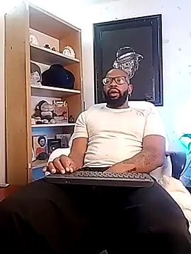 Snapshot of King_Malik chatting on January 14, 12:33 pm King Malik online show from January 14, 12:33 pm