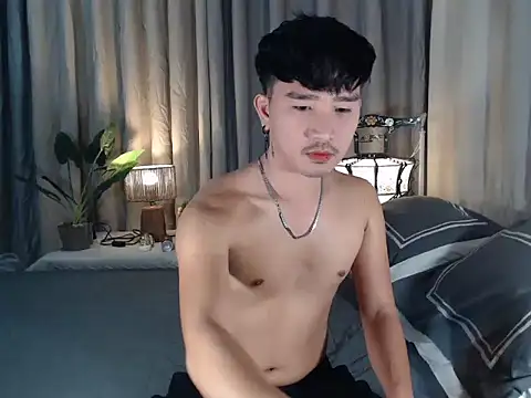 Snapshot of cute_richard24 chatting on November 15, 6:04 pm cute richard24 online show from November 15, 6:04 pm