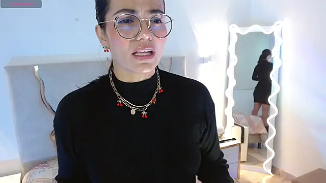 Rosalind tay online show from December 4, 11:08 am