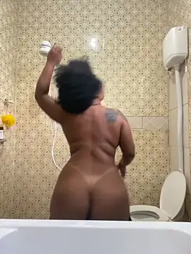 morenaluaa online show from September 15, 8:20 pm