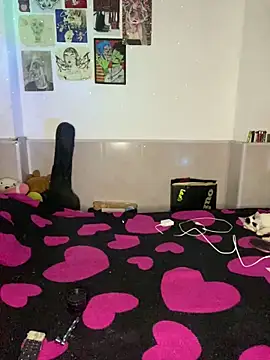 venusobryan 55 online show from April 8, 11:59 pm